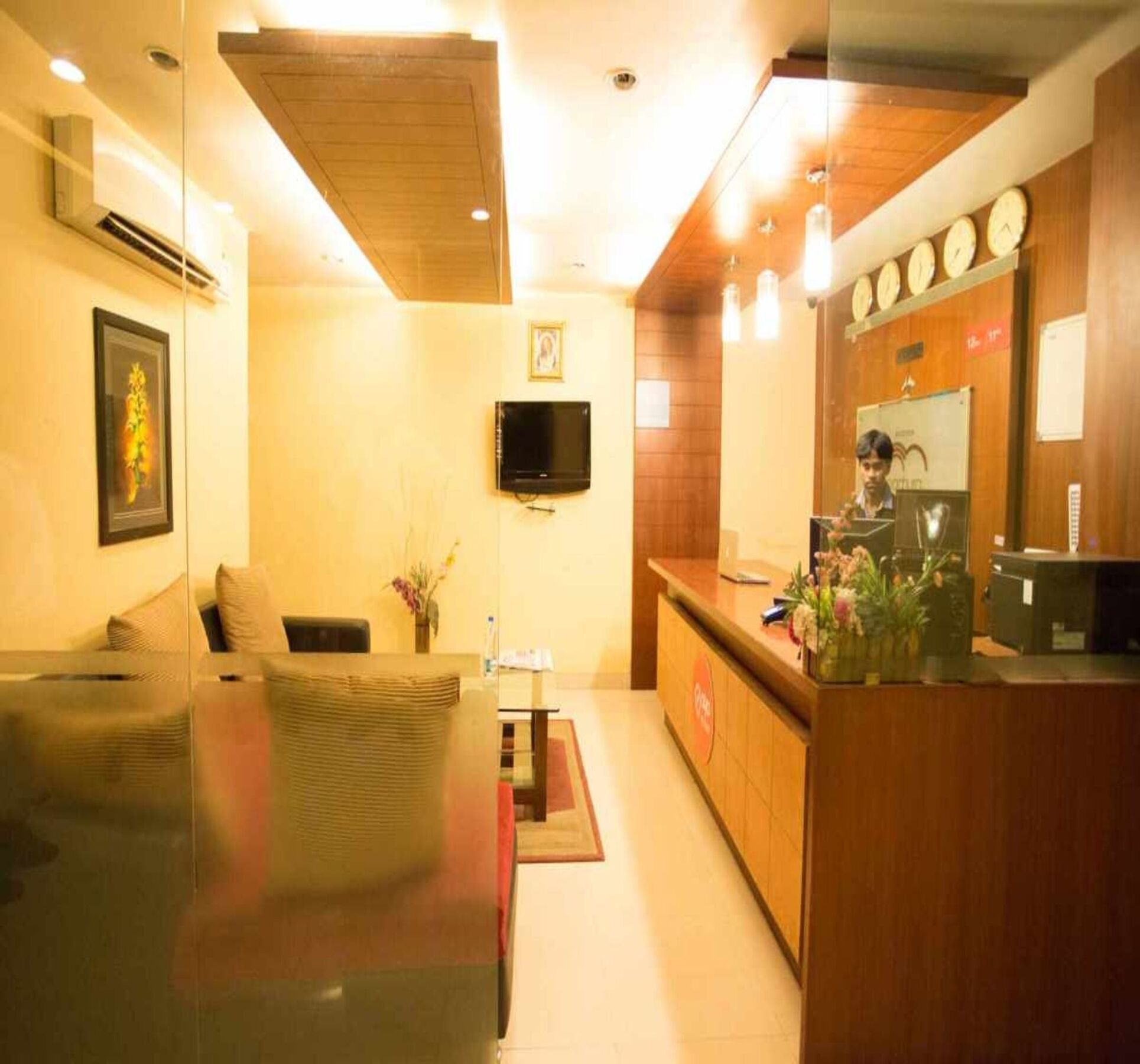 Hotel Sri Madhura Inn Гайдарабад Екстер'єр фото
